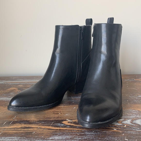 CL by Laundry Pointed Toe Ankle Boots - Picture 5 of 9